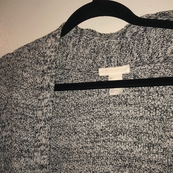 Long Cardigan - Picture 2 of 2